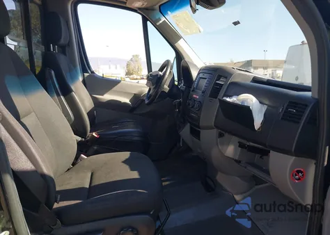 2017 Mercedes-Benz Sprinter 2500 Standard Roof V6 из США, поврежденный, VIN WDZPE7CD9HP414002